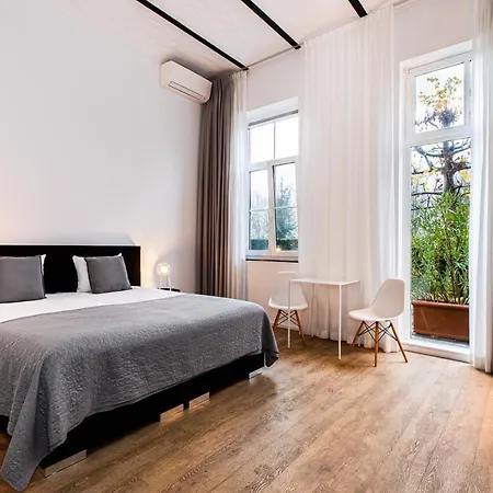Отель Landgoed Kasteel De Hoogenweerth 4*