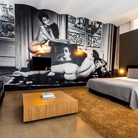 Landgoed Kasteel De Hoogenweerth מלון 4*